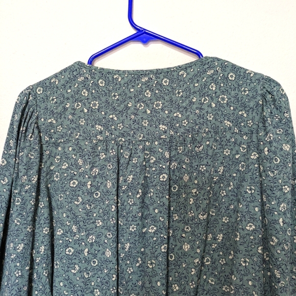 Universal Thread Top - Picture 4 of 4